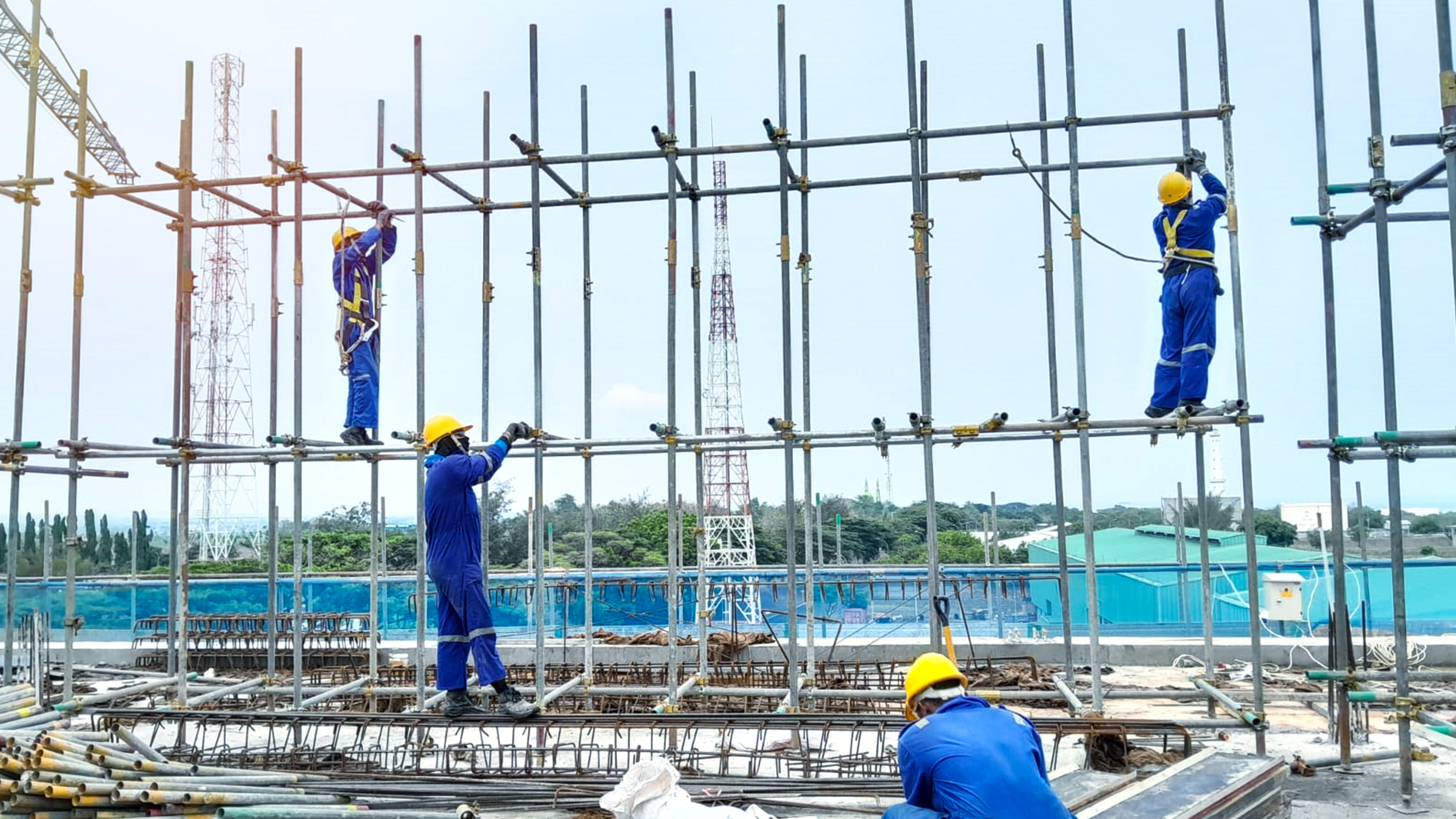 Conduct intermediate scaffolding operations